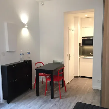 Damremont Appartement Parijs
